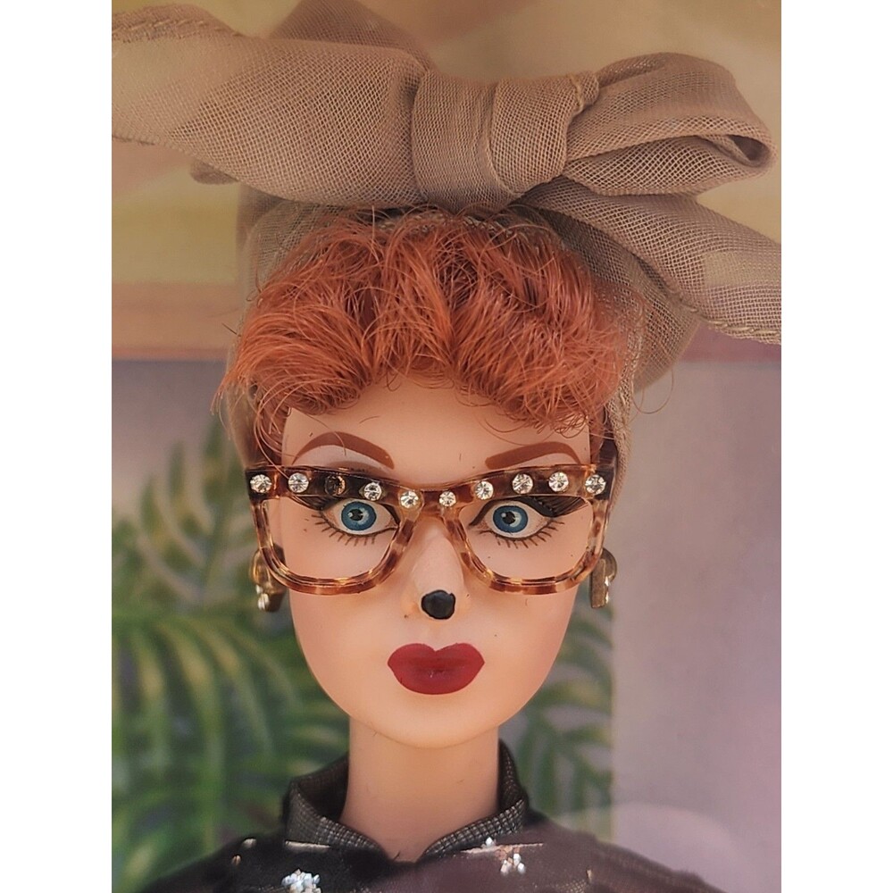 Collector Edition 2002 Lucille Ball #114 'LA at Last!' Barbie Unopened Box - Picture 16 of 16